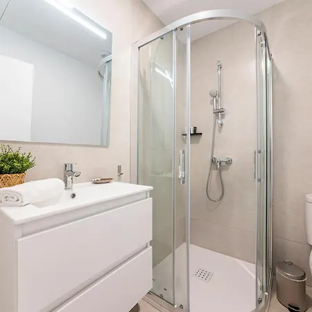 Ama Homes Vgc * Malaga